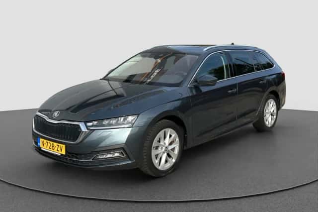 Škoda Octavia (2021) thumbnail 7