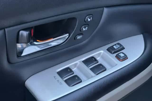 Lexus RX (2005) thumbnail 6