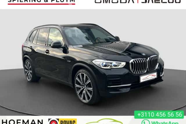 BMW X5 (2019) thumbnail 1