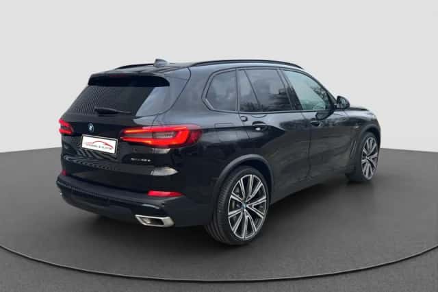 BMW X5 (2019) thumbnail 16