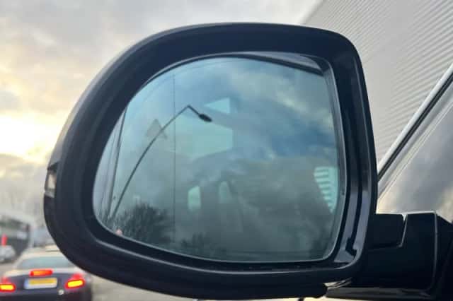 BMW X5 (2019) thumbnail 32