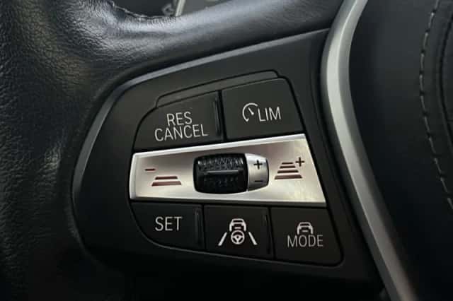 BMW X5 (2019) thumbnail 10