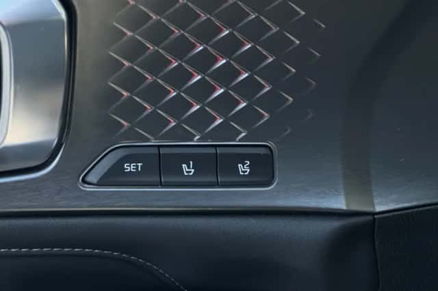 Kia Sorento (2020) thumbnail 12
