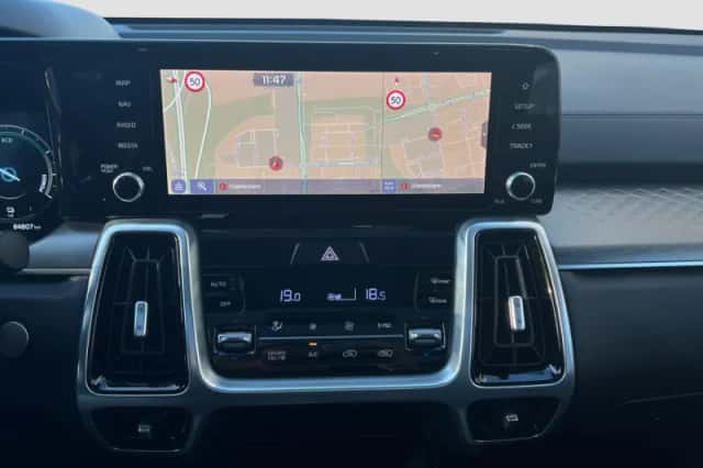 Kia Sorento (2020) thumbnail 18