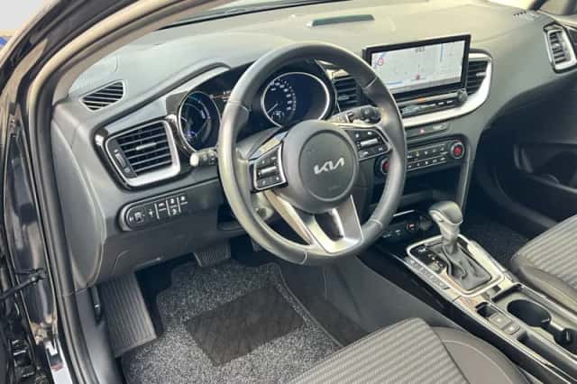 Kia Ceed Sportswagon (2020) thumbnail 2