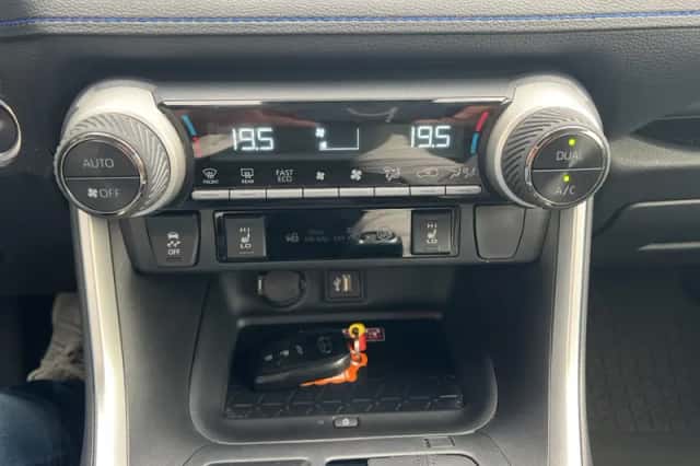 Toyota RAV4 (2019) thumbnail 19