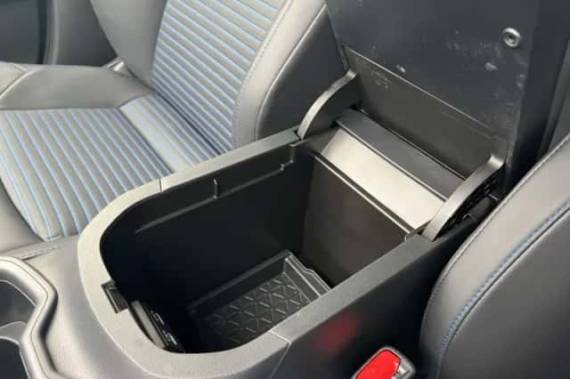 Toyota RAV4 (2019) thumbnail 21