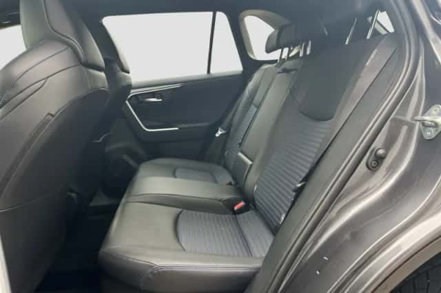 Toyota RAV4 (2019) thumbnail 23