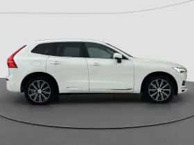 Volvo XC60 (2018) thumbnail 2