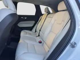 Volvo XC60 (2018) thumbnail 15