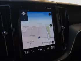 Volvo XC60 (2018) thumbnail 18