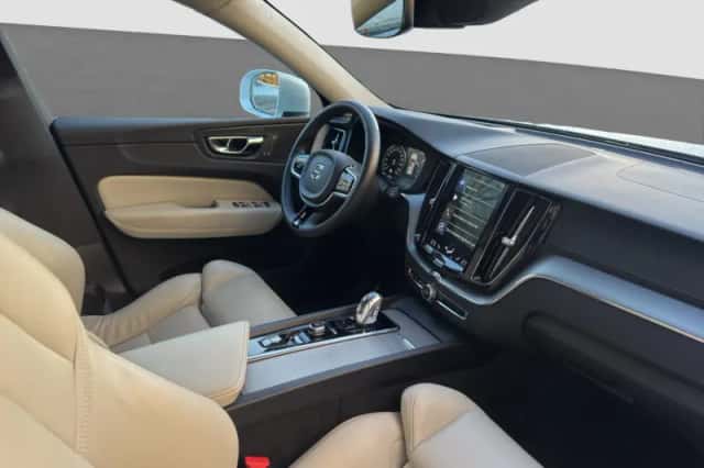 Volvo XC60 (2018) thumbnail 20