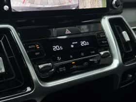 Kia Sorento (2020) thumbnail 19
