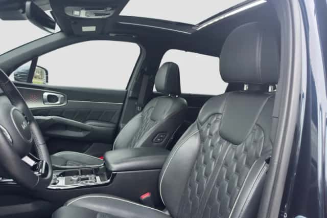 Kia Sorento (2020) thumbnail 3