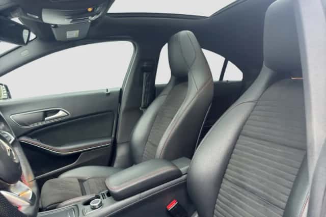 Mercedes-Benz CLA-Klasse (2018) thumbnail 6