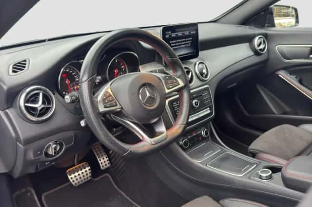Mercedes-Benz CLA-Klasse (2018) thumbnail 10