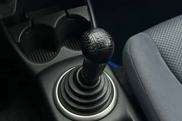 Honda Jazz (2002) thumbnail 13