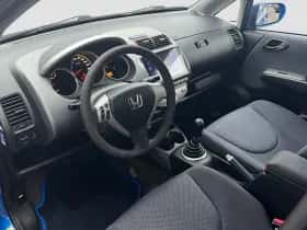 Honda Jazz (2002) thumbnail 6