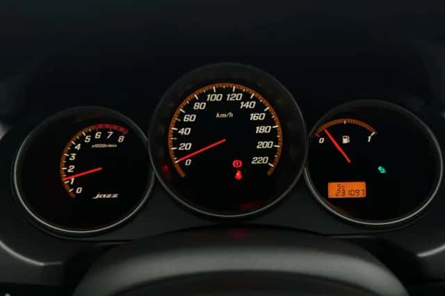 Honda Jazz (2002) thumbnail 10