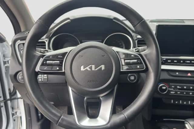 Kia Ceed Sportswagon (2021) thumbnail 9