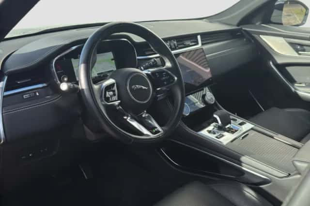 Jaguar F-Pace (2020) thumbnail 11