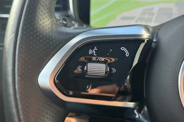 Jaguar F-Pace (2020) thumbnail 13