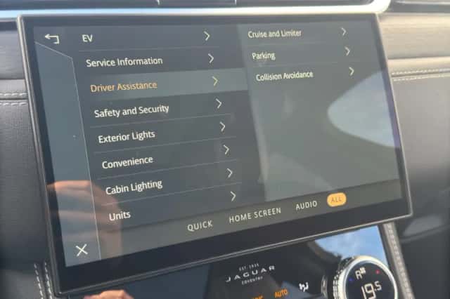 Jaguar F-Pace (2020) thumbnail 19