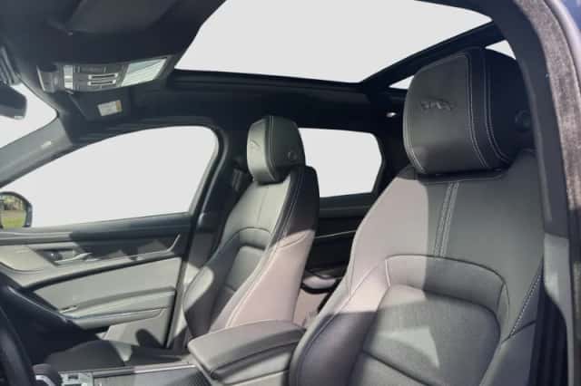 Jaguar F-Pace (2020) thumbnail 3