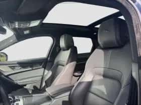 Jaguar F-Pace thumbnail 3