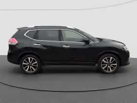 Nissan X-Trail (2015) thumbnail 2