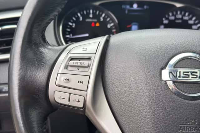 Nissan X-Trail (2015) thumbnail 11