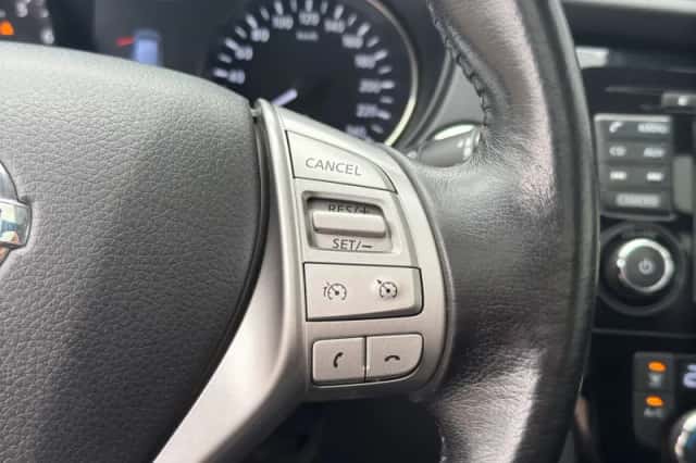 Nissan X-Trail (2015) thumbnail 12