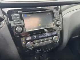 Nissan X-Trail (2015) thumbnail 15