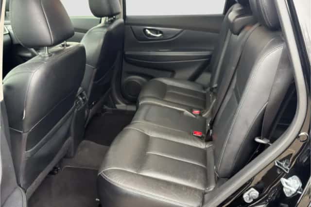 Nissan X-Trail (2015) thumbnail 18