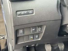 Nissan X-Trail (2015) thumbnail 22