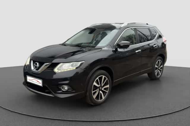 Nissan X-Trail (2015) thumbnail 4