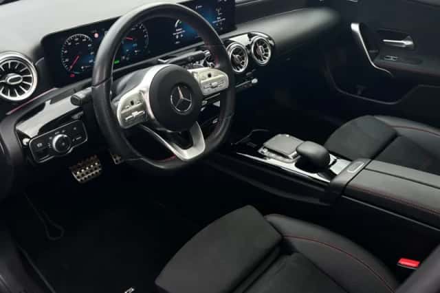Mercedes-Benz A-Klasse (2019) thumbnail 2