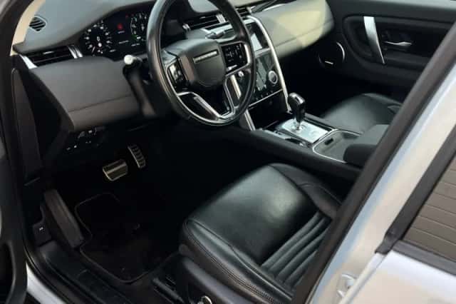 Land Rover Discovery Sport (2020) thumbnail 2