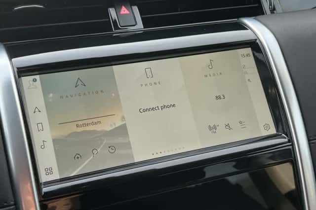 Land Rover Discovery Sport (2020) thumbnail 32