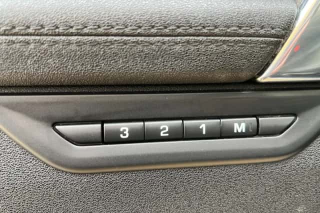 Land Rover Discovery Sport (2020) thumbnail 8