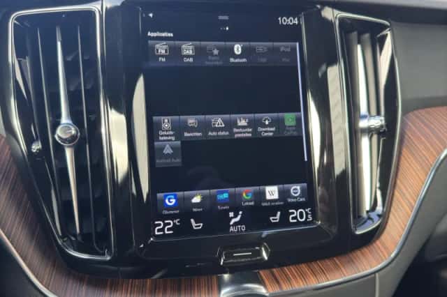 Volvo XC60 (2021) thumbnail 18