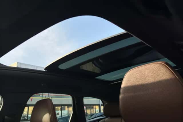 Volvo XC60 (2021) thumbnail 3