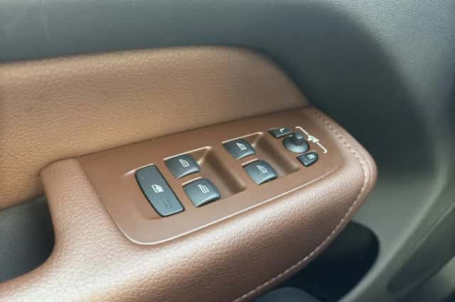 Volvo XC60 (2021) thumbnail 25