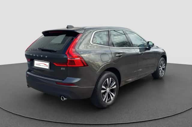 Volvo XC60 (2021) thumbnail 5