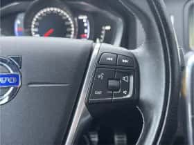Volvo S60 (2015) thumbnail 15