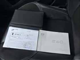 Volvo S60 (2015) thumbnail 17