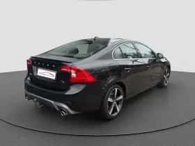 Volvo S60 (2015) thumbnail 3