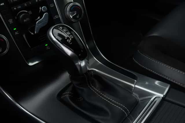 Volvo S60 (2015) thumbnail 23