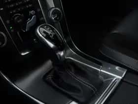 Volvo S60 (2015) thumbnail 23