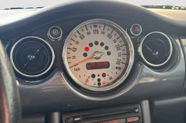 MINI Mini (2002) thumbnail 6